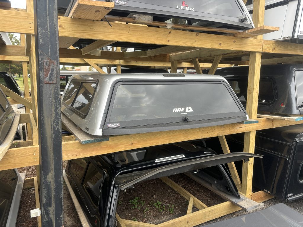 2019+ Chevrolet 1500 6.5’ ARE Cap in Silver Ice