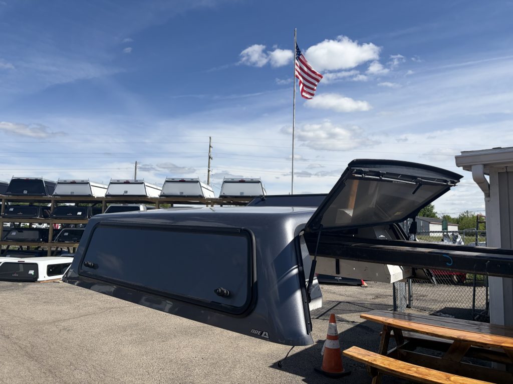 2015-2022 Colorado/Canyon 6’2″ ARE Fiberglass Contractor Cap