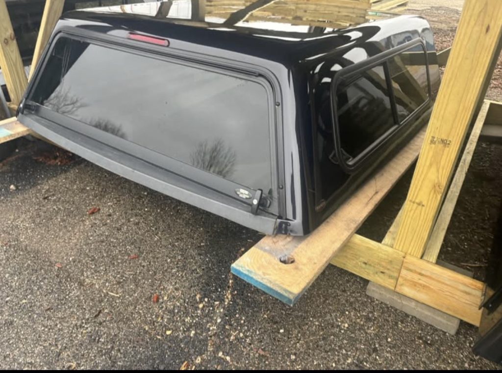 2019+ GMC Sierra 5’8” Ranch Truck Cap in Rush Metallic