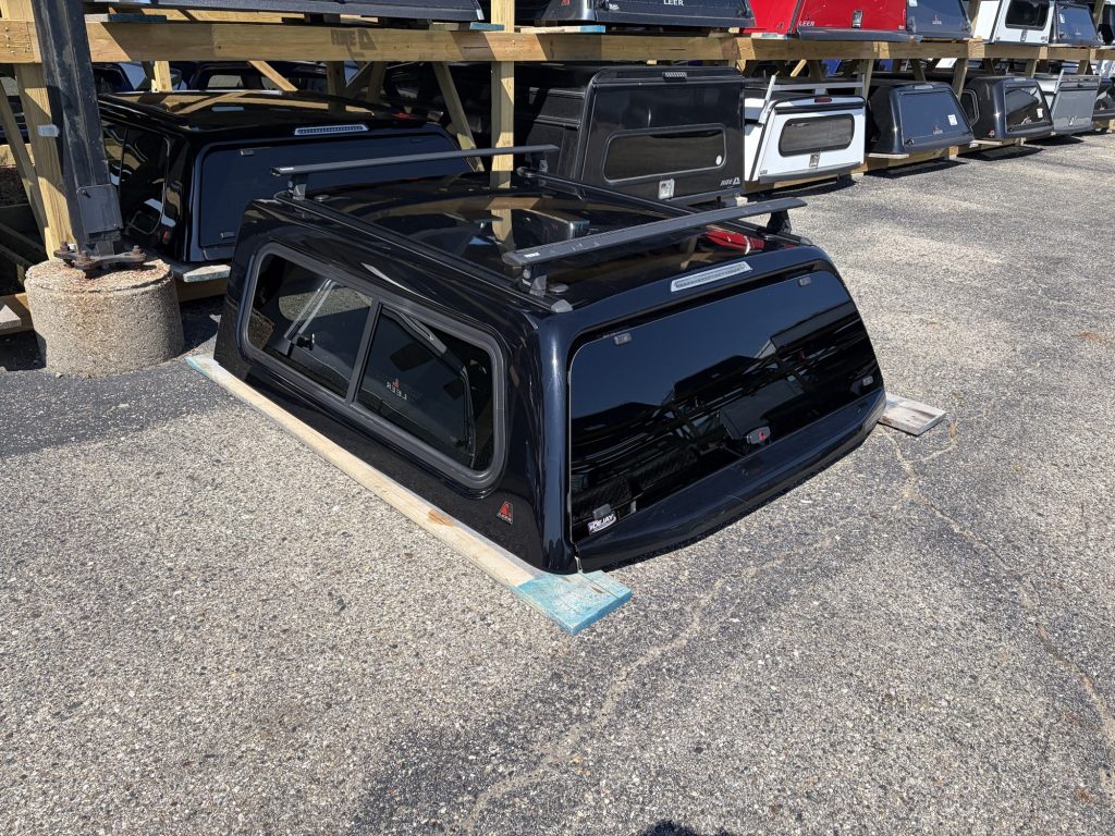 2015-2020 Ford F150 5.5’ Leer 100XR