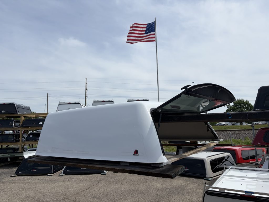 2019+ Ram 1500 5’7” Leer 100S Truck Cap