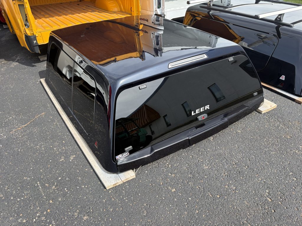 2021+ Ford F150 5.5’ Leer 100XL – Antimatter Blue