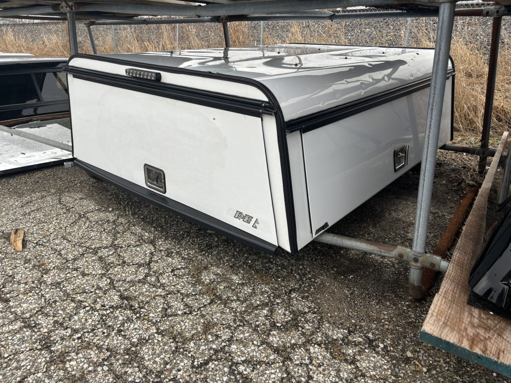 2016-2023 Tacoma 6’2″ Leer Contractor Cap