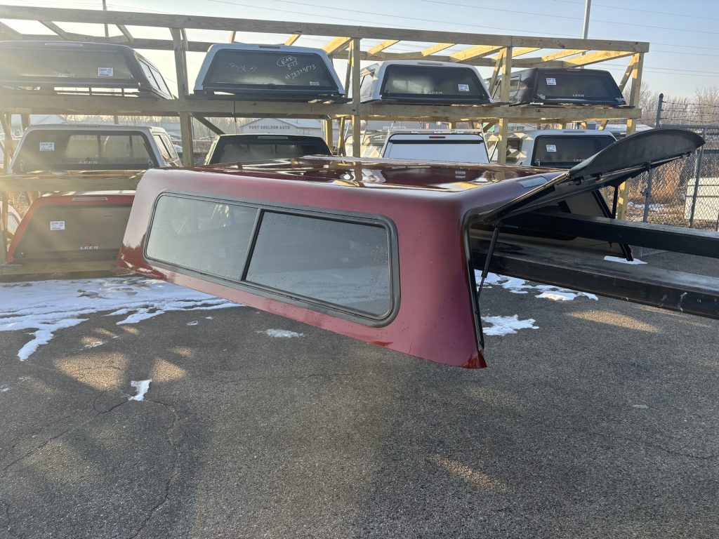 2019+ Chevrolet 1500 6.5’ ARE cap in Radiant Red
