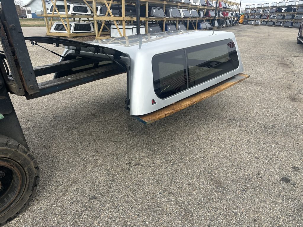 14-18 Chevrolet/GMC 6.5’ Leer 100XL