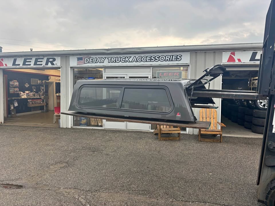 2019+ GMC Sierra 1500 6.5’ Leer 100R – Truck Cap