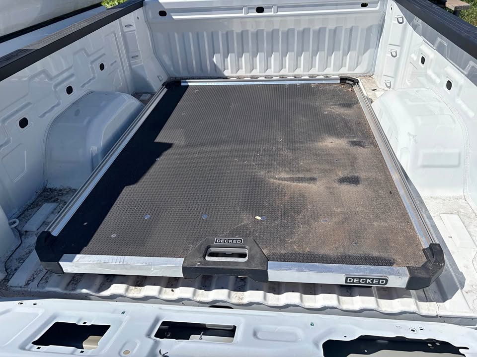 Decked 5.5 bedslide