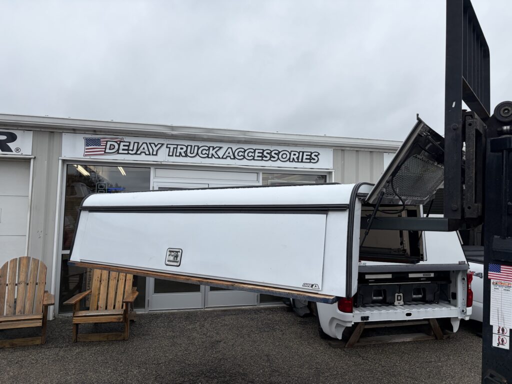 2020+ Chev/GMC HD 8’ ARE Aluminum Truck Cap