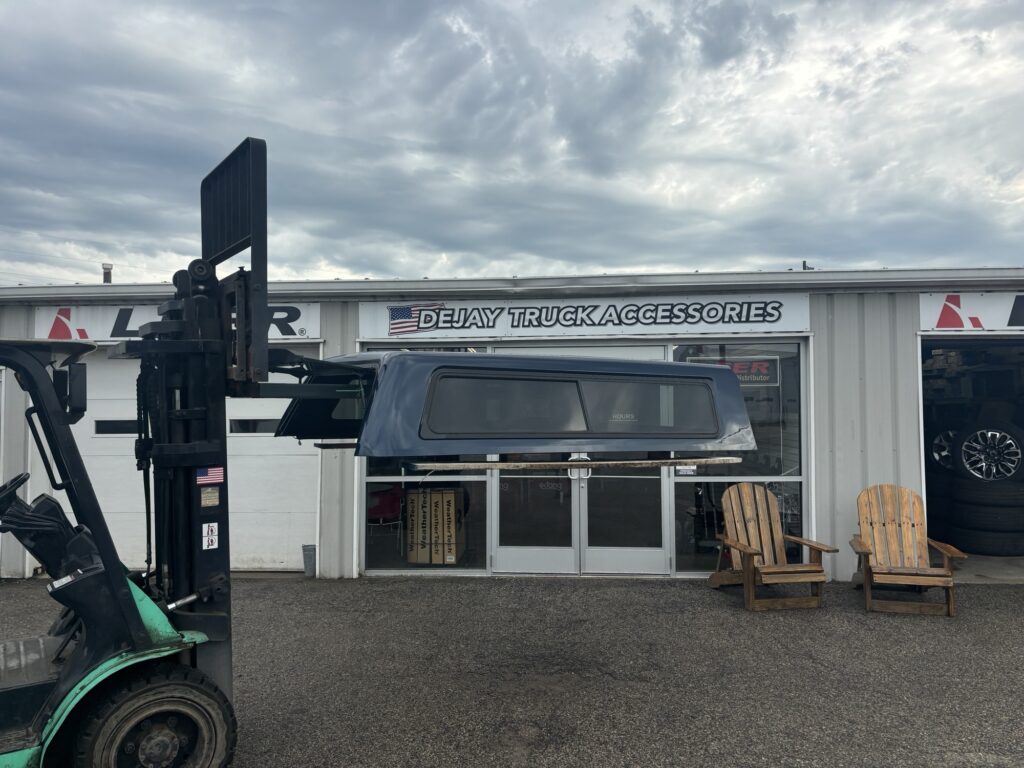 2020+ Chevrolet HD 8’ ARE Truck Cap