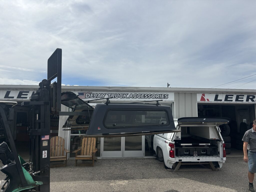 2021+ Ford F150 6.5’ Leer Legend Truck Cap